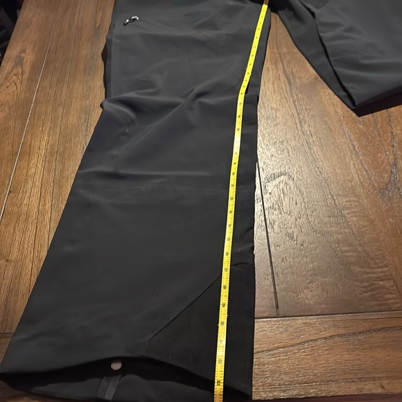 nau ‘Asylum’ Hardshell Performance Waterproof Snow Pants - Picture 12 of 16